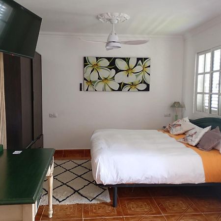 Solo Adultos, Las Tuneras Rooms La Oliva Exterior foto